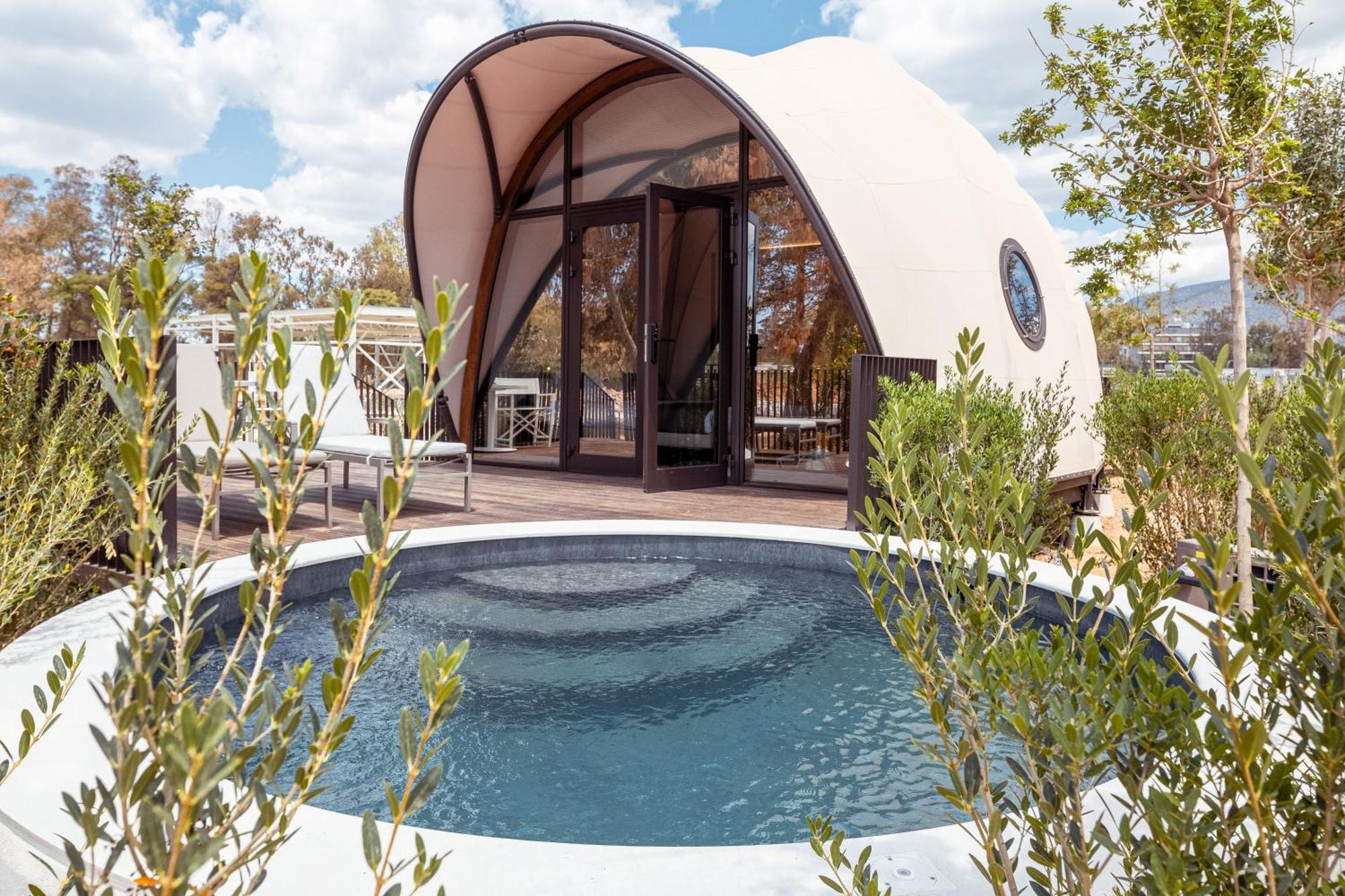 91 Riviera, The
