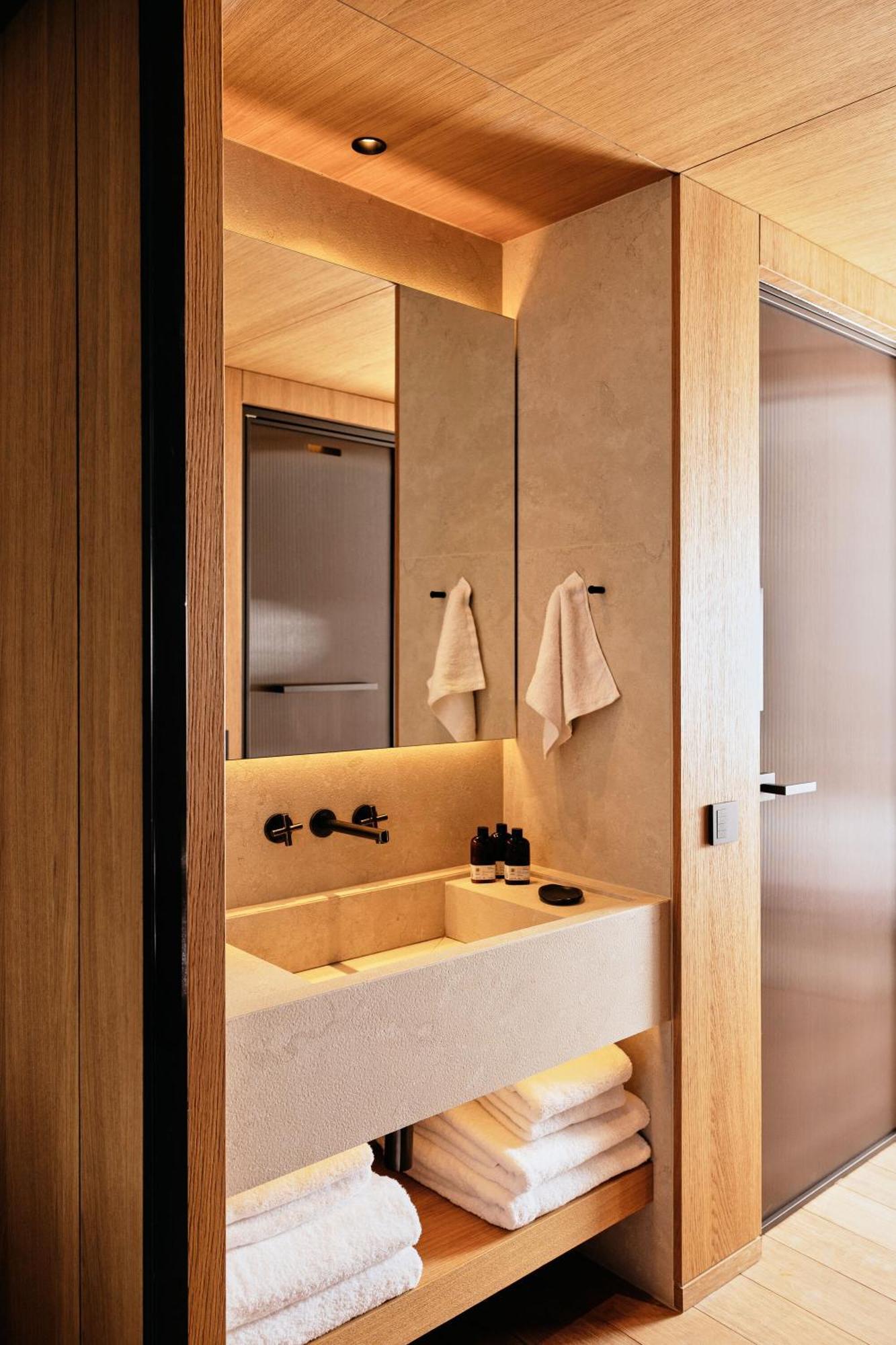 Hotel 91 Riviera, The Athens