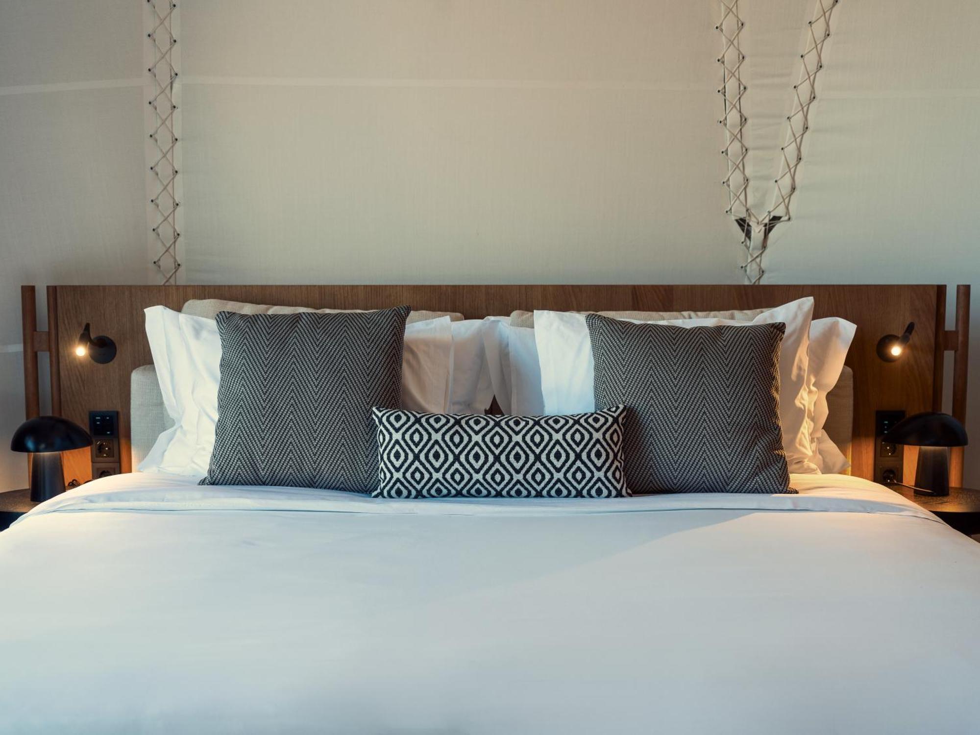 91 Riviera, The Hotel 5*